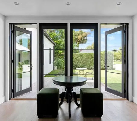 درب نوسانی شیشه‌ای عایق حرارت سیاه سفارشی با آلیاژ آلومینیوم پوشش‌دهی شده با پودر