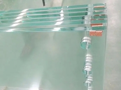 حفاری سوراخ در پانل شیشه ای